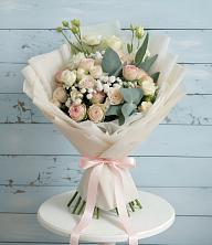 Букет цветов из:  Розы и Лизиантусы в Фаустово