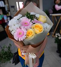 Букет цветов из:  Герберы, Розы и Хризантемы в Фаустово